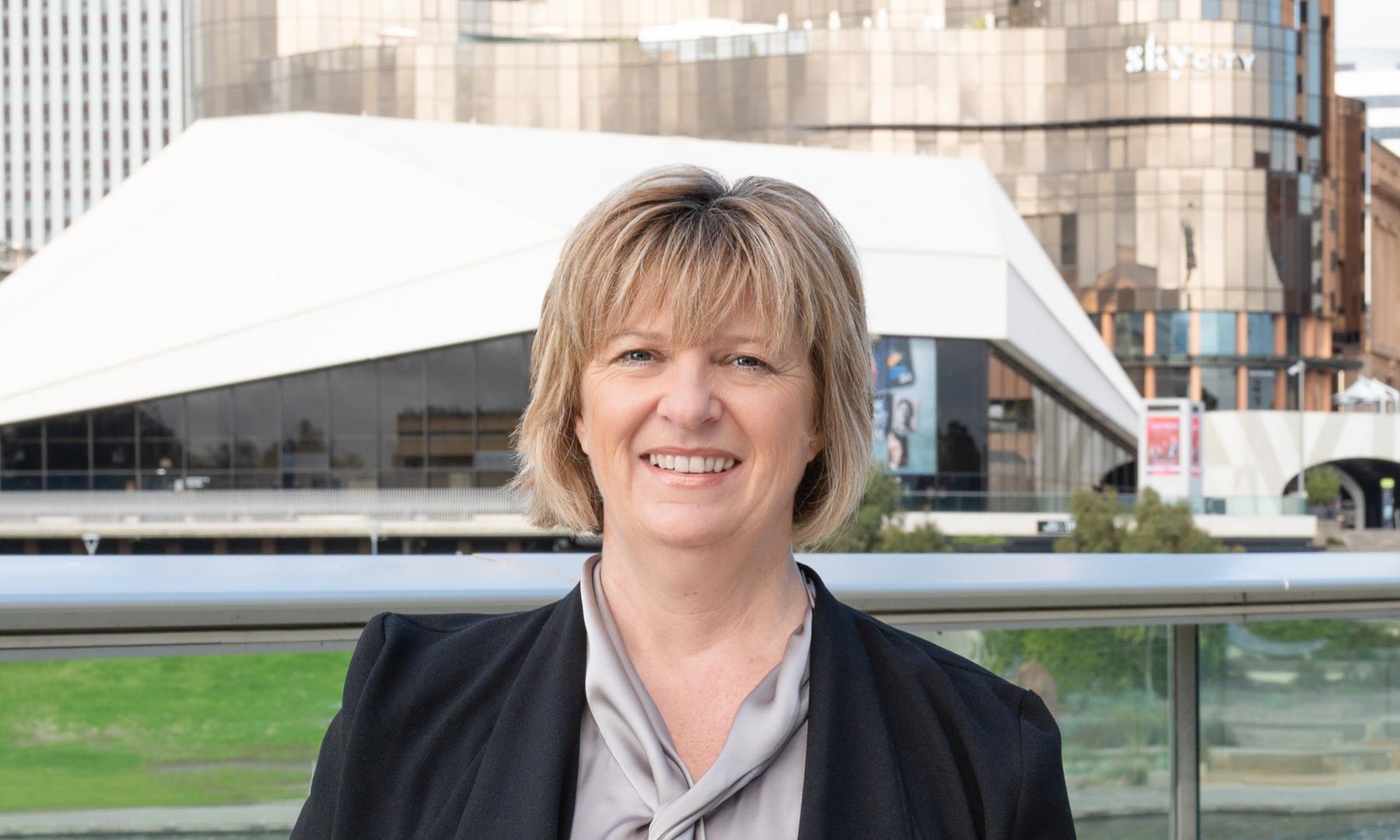 Shelley  Bezuidenhout