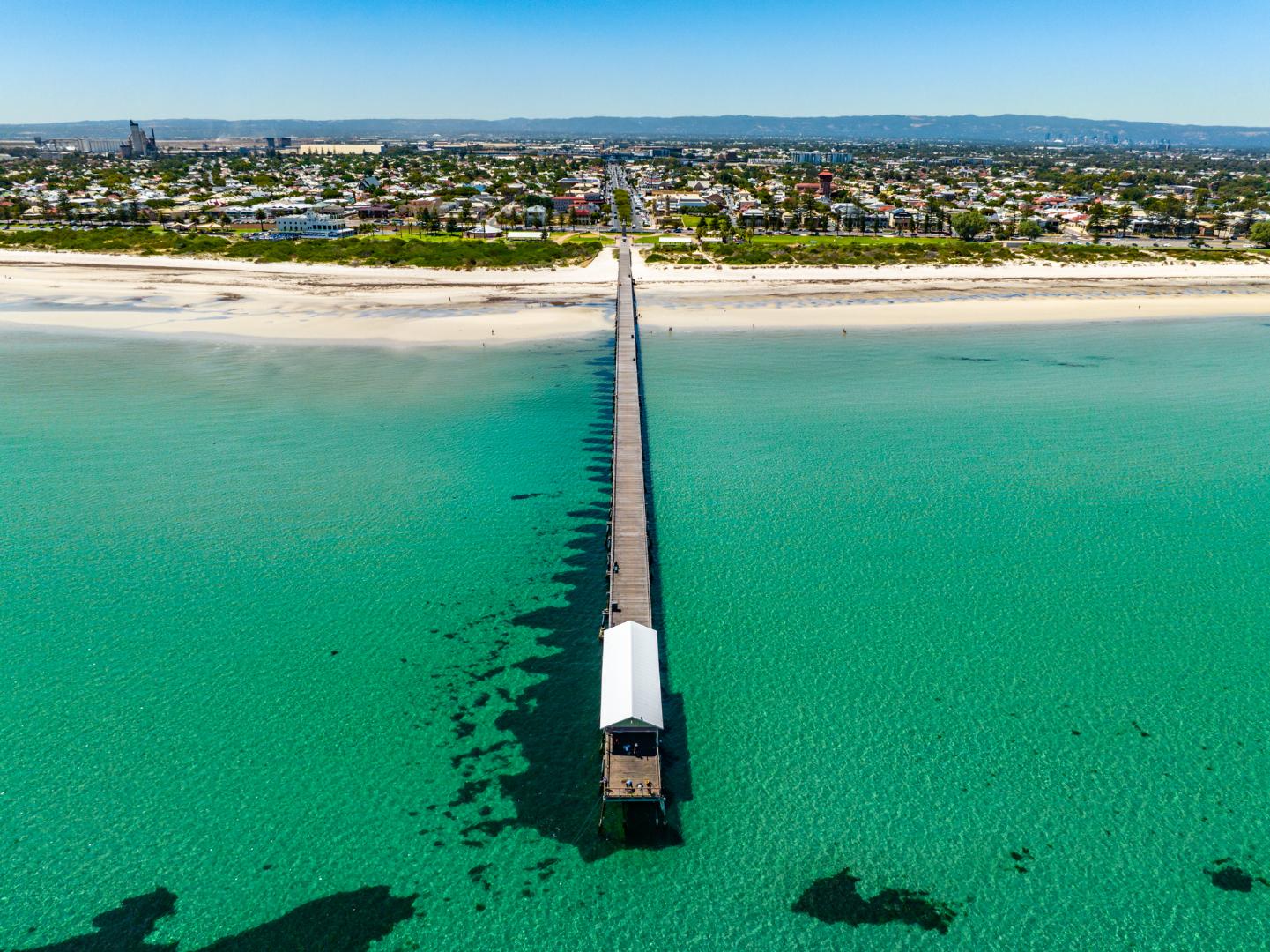 CENTURY 21 Beachside & Lakes