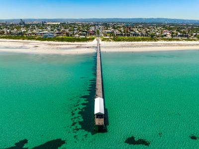 CENTURY 21 Beachside & Lakes