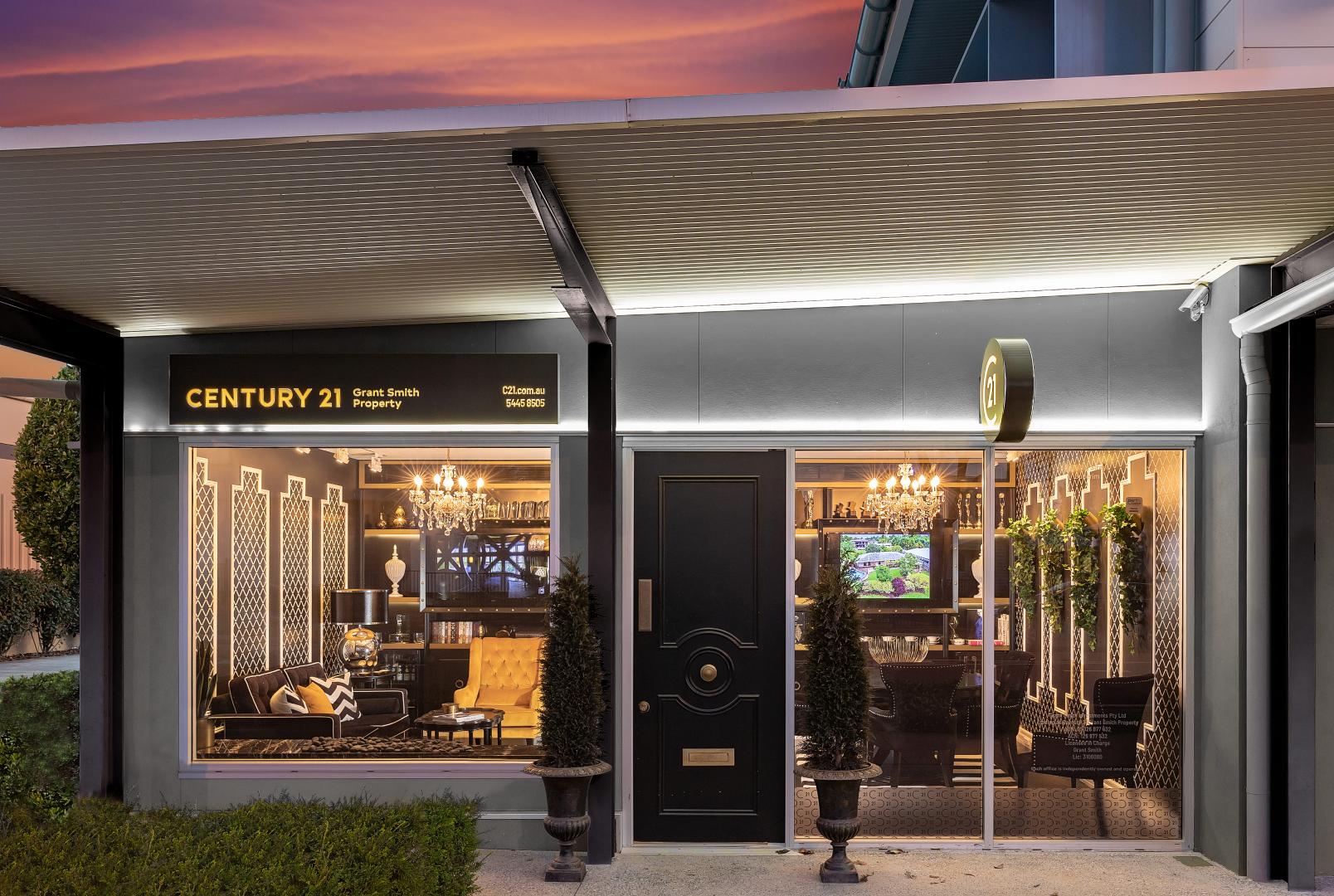 CENTURY 21 Grant Smith Property