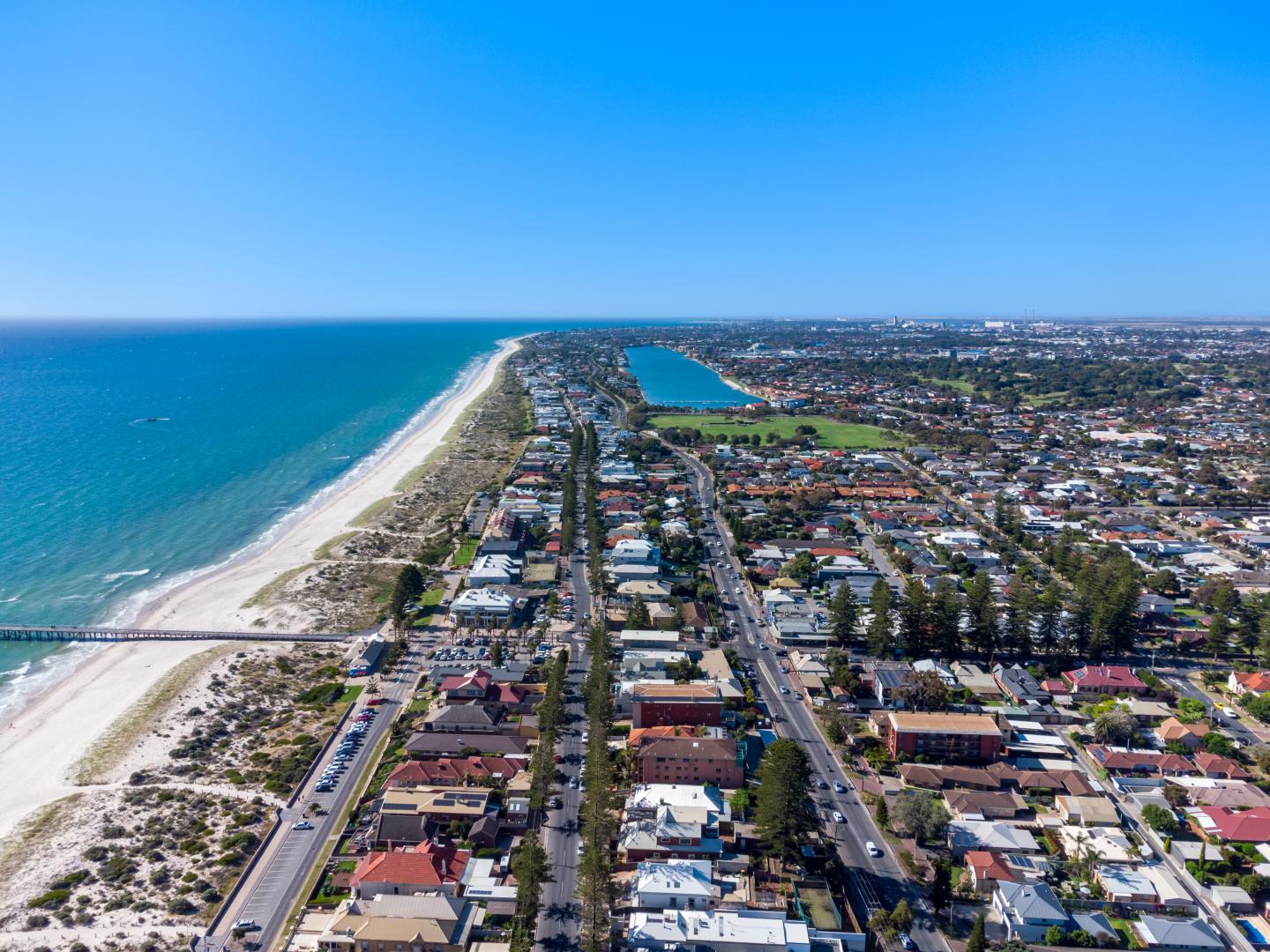 CENTURY 21 Western/Coastal