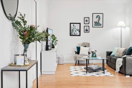 CENTURY 21 Property Group