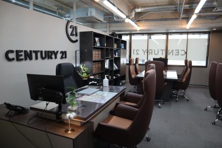 CENTURY 21 共栄不動産