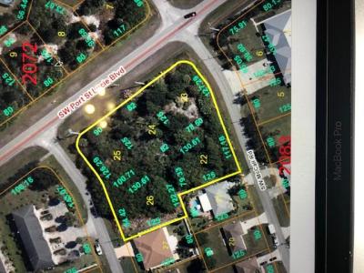 909 SW Mccall Road E, Port Saint Lucie, Florida 34953