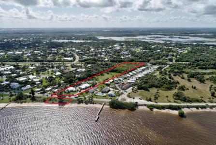 4730 NE Indian River Drive, Jensen Beach, Florida 34957, Estados Unidos