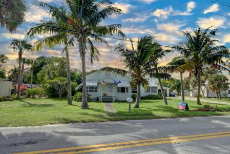 4730 NE Indian River Drive, Jensen Beach, Floryda 34957, USA