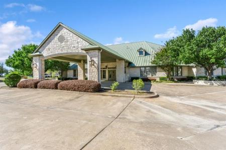3650 Wheatland Road, Dallas, Texas 75237, USA