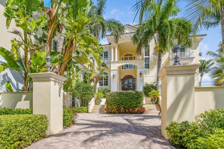 211 Beachside Drive Drive, Vero Beach, Florida 32963, USA