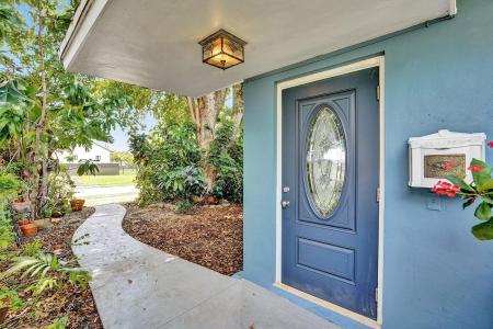 1690 NE 170th Street, North Miami Beach, Floryda 33162, USA