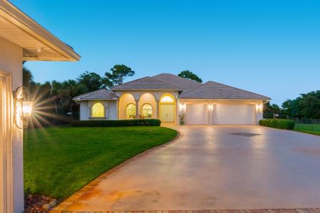 2821 SE North Lookout Boulevard, Port Saint Lucie, Florida 34984