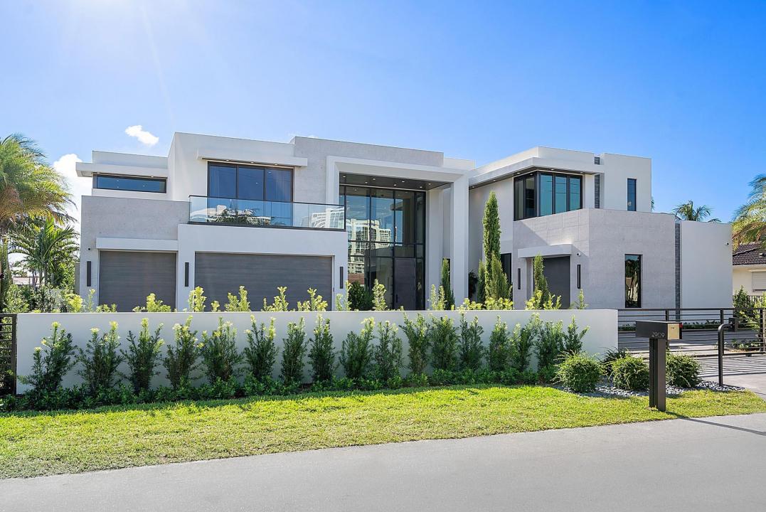 2909 Spanish River Road, Boca Raton, Florida 33432