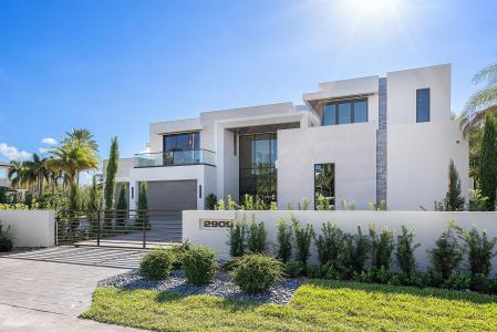2909 Spanish River Road, Boca Raton, Florida 33432