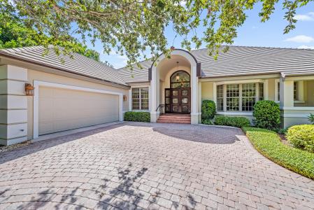18065 SE Village Circle, Jupiter Hills Village, Tequesta, Florida 33469