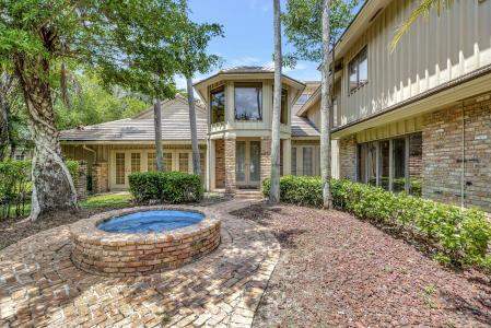 10025 Vestal Place, MAPLEWOOD ISLE, Coral Springs, Florida 33071