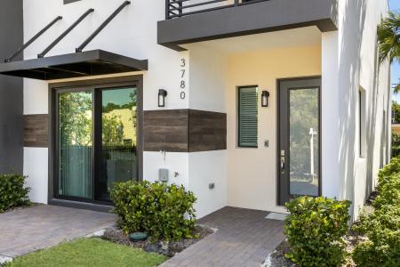 3780 Lambert Avenue, West Palm Beach, Floryda 33405, USA