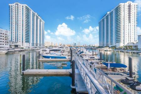 17111 Biscayne Boulevard 1903, THE RESERVE MARINA PALMS, North Miami Beach, Florida 33160, Stati Uniti