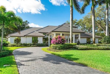 4834 S Lake Drive, Boynton Beach, Florida 33436