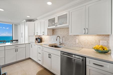 5550 N Ocean Drive 10c, Water Glades, Riviera Beach, Floride 33404, États-Unis