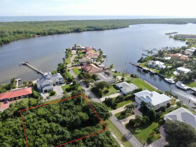 4200 SE Peterson Lane, Stuart, Florida 34997