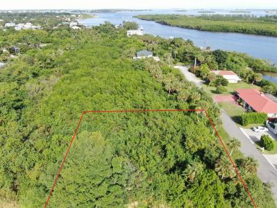 4200 SE Peterson Lane, Stuart, Florida 34997