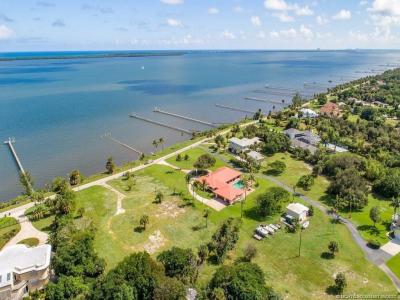 2829 S Indian River Drive, Fort Pierce, Florida 34982