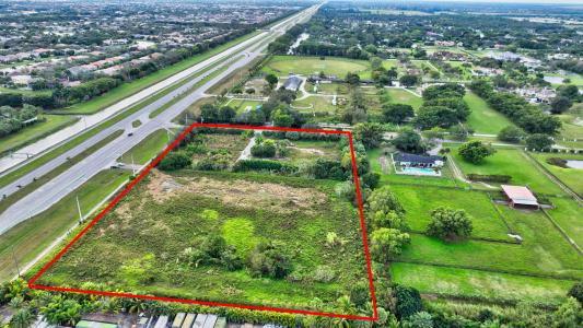 10069 La Reina Road, Delray Beach, Florida 33446