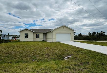1926 ZOMBAR CT, Lehigh Acres, FL 33972