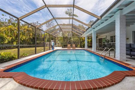 10130 SW 70th Ave, Pinecrest, Florida 33156, USA