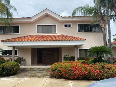 14 Villa, Florida, USA