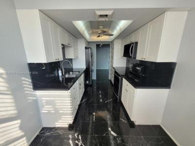 18011 Biscayne Blvd 1401, Aventura, Florida 33160, USA