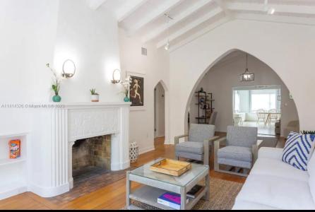 820 NE 80th St, Miami, Florida 33138, USA