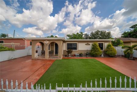 925 E 29th St, Hialeah, Florida 33013, Stati Uniti
