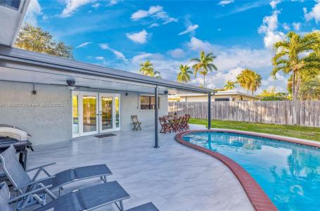 6600 NE 20th Way, Fort Lauderdale, Florida 33308, USA