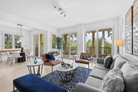 19127 Fisher Island Dr 19127, Miami Beach, Florida 33109, USA