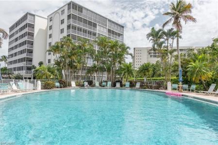 1 Bluebill, Naples, Florida 34108, USA