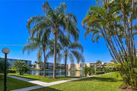 324 SE 10th St. 203, Dania Beach, Florida 33004, USA