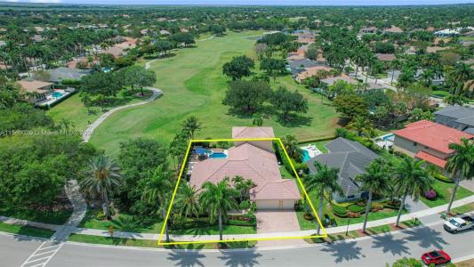 2541 Golf View Dr, Weston, Florida 33327, USA
