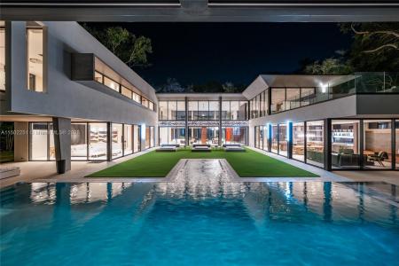 5245 Oak Lane, Coral Gables, Florida 33156, USA