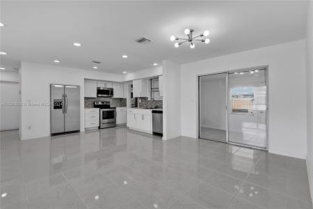 4921 NW 12th Ct, Lauderhill, Florida 33313, HOA KỲ