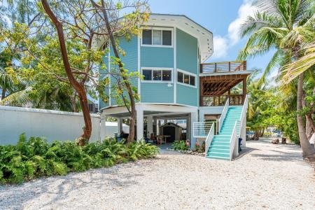 61 Jean La Fitte, Key Largo, Florida 33037, USA