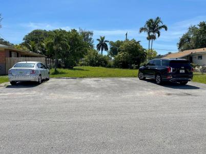 405 SW 4th Ter, Hallandale Beach, Florida 33009, USA