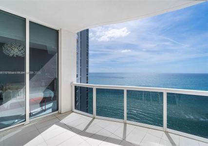 15811 Collins Ave 2006, Sunny Isles Beach, Florida 33160, USA
