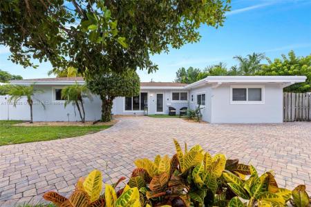 2770 NE 30th St n/a, Lighthouse Point, Florida 33064, USA