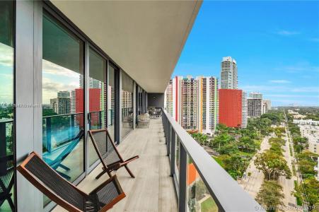 1451 Brickell Ave 1605, Miami, Florida 33131, USA