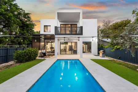 200 NE 22nd St, Wilton Manors, Florida 33305, USA