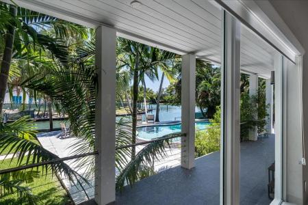 650 Lake Rd., Miami, Florida 33137, USA