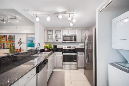 1861 NW S River Dr PH4, Miami, Florida 33125, USA