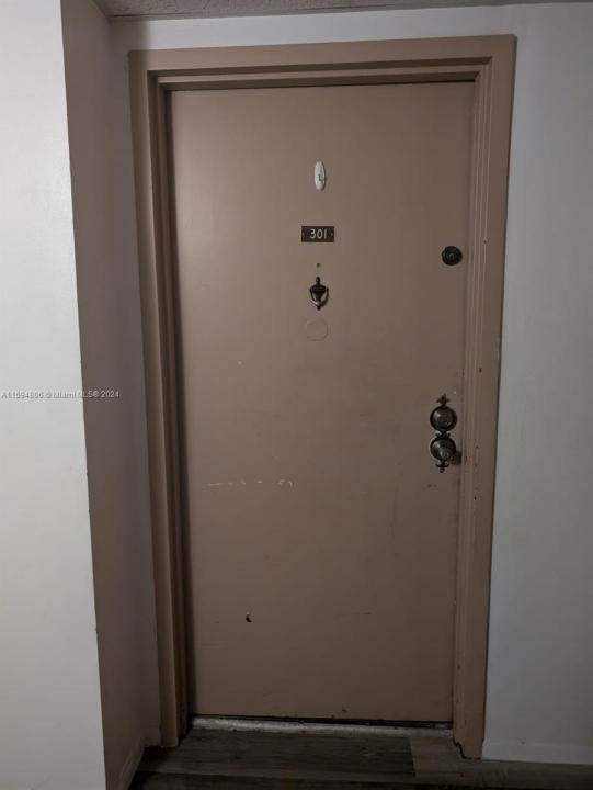 4166 Inverrary Dr 301, Lauderhill, FL 33319