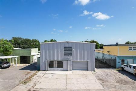 1911 Dana Dr, Fort Myers, FL 33907