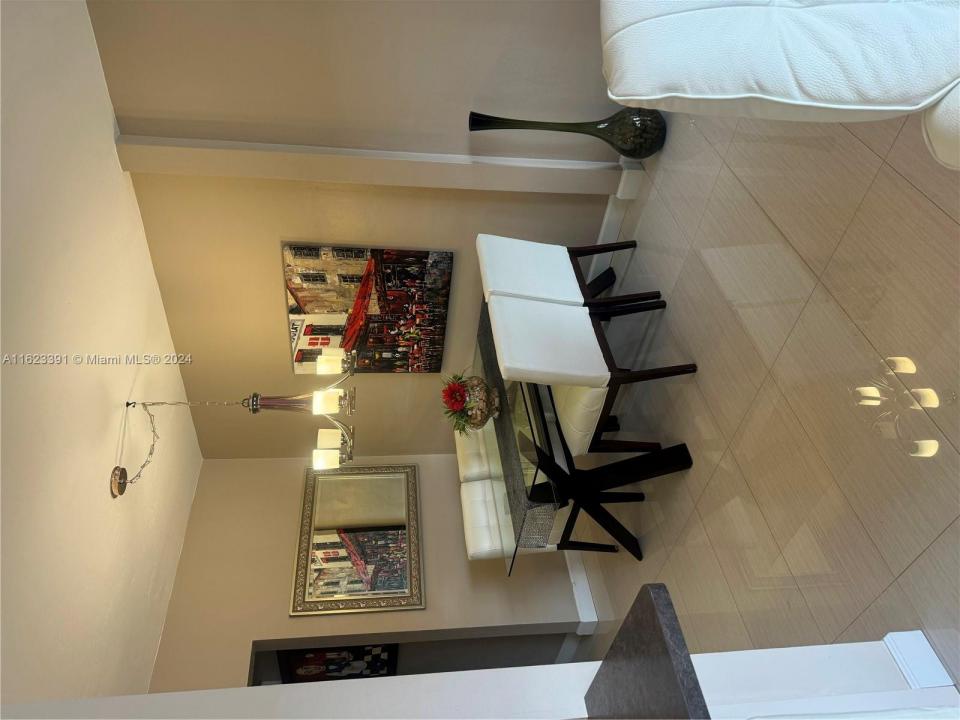 Hallandale Beach, FL 33009